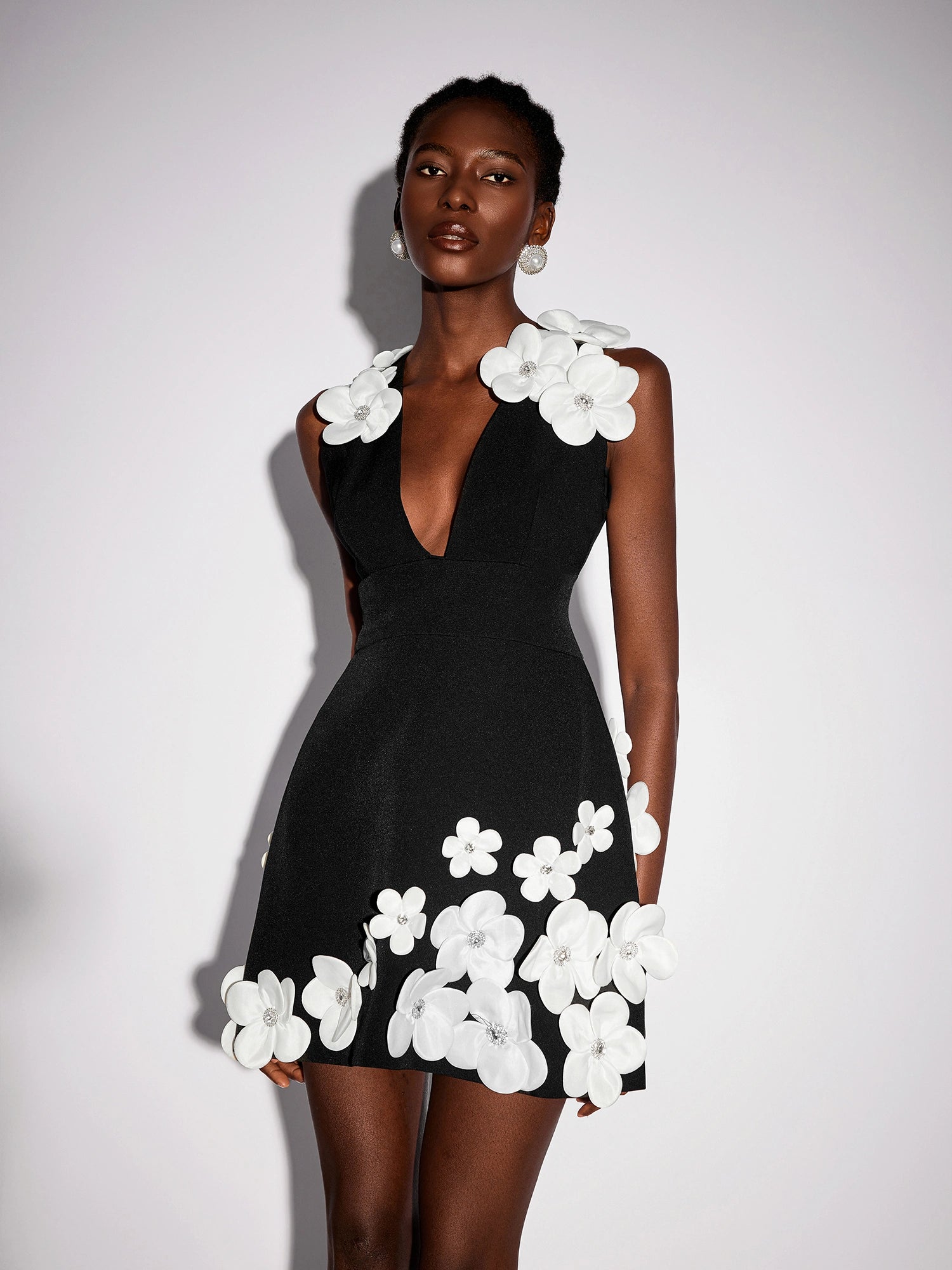 Black Floral V-Neck Mini Dress|NOOSGOP
