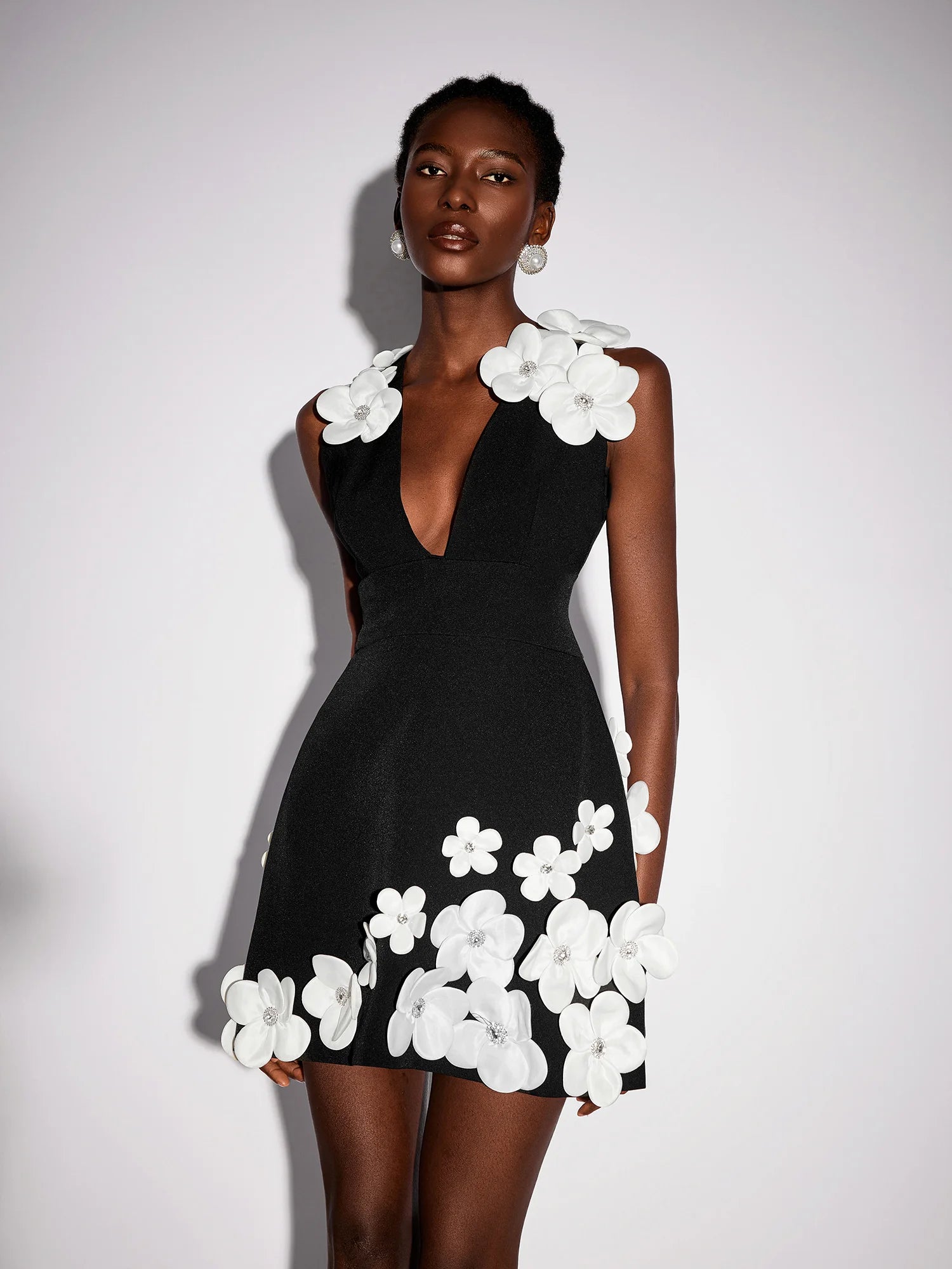 Black Floral V-Neck Mini Dress|NOOSGOP