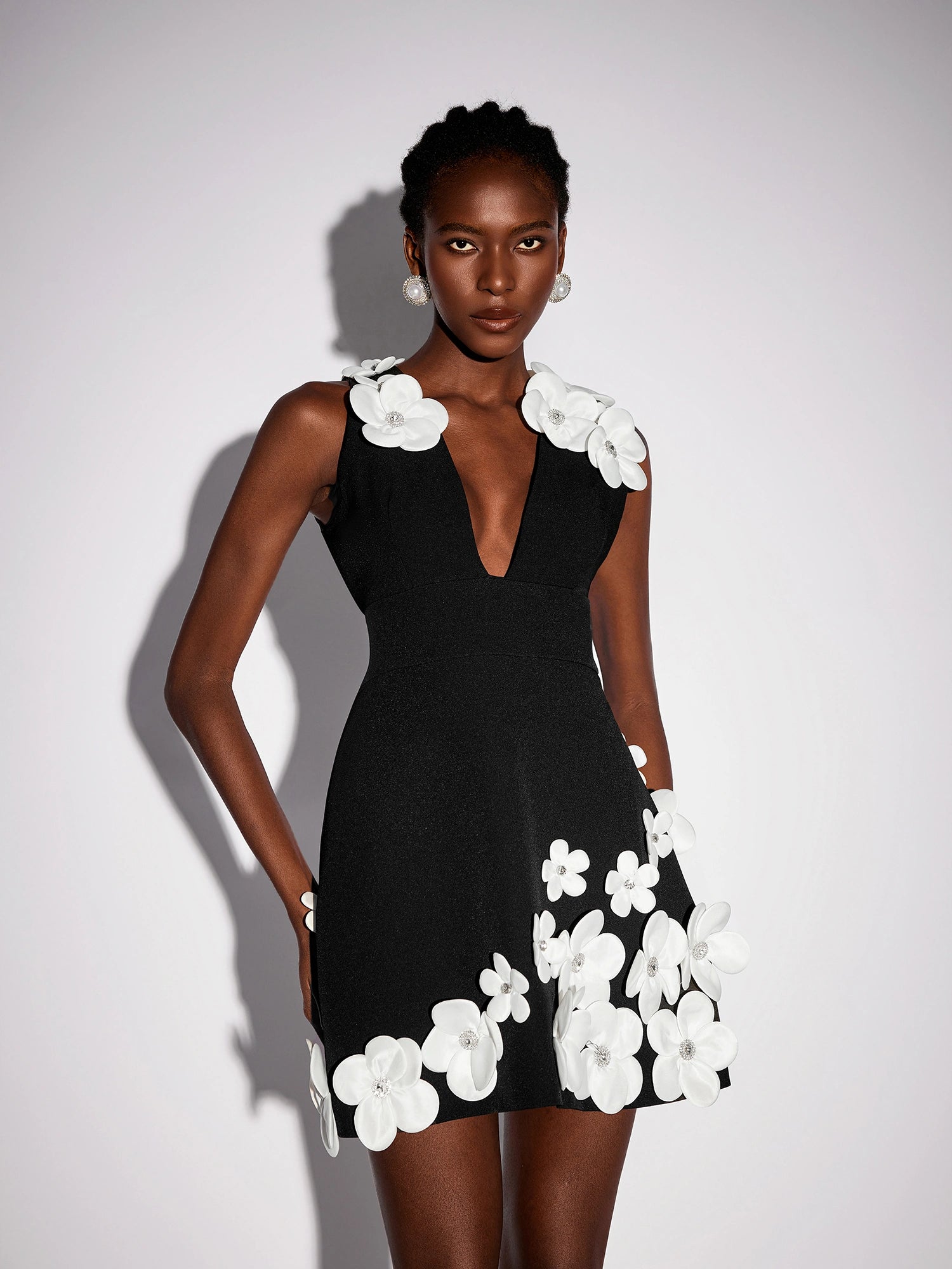 Black Floral V-Neck Mini Dress|NOOSGOP