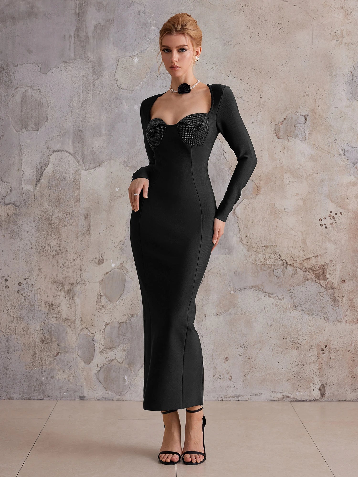 Black slim fit long-sleeved midi dress|NOOSGOP