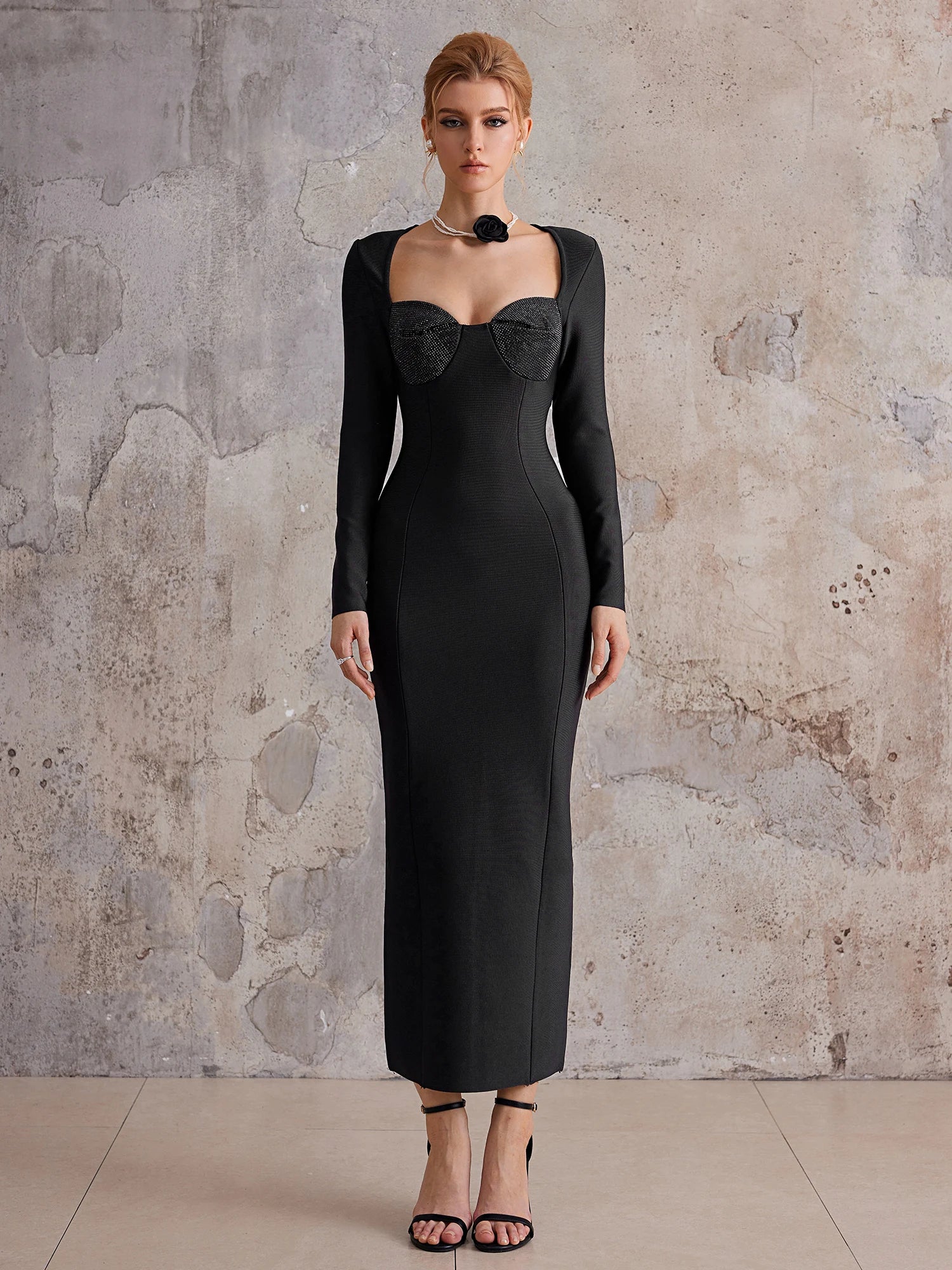 Black slim fit long-sleeved midi dress|NOOSGOP