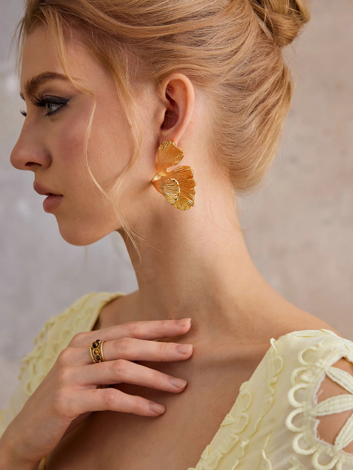 Chunky Ginkgo Leaf Dangle Earrings|NOOSGOP