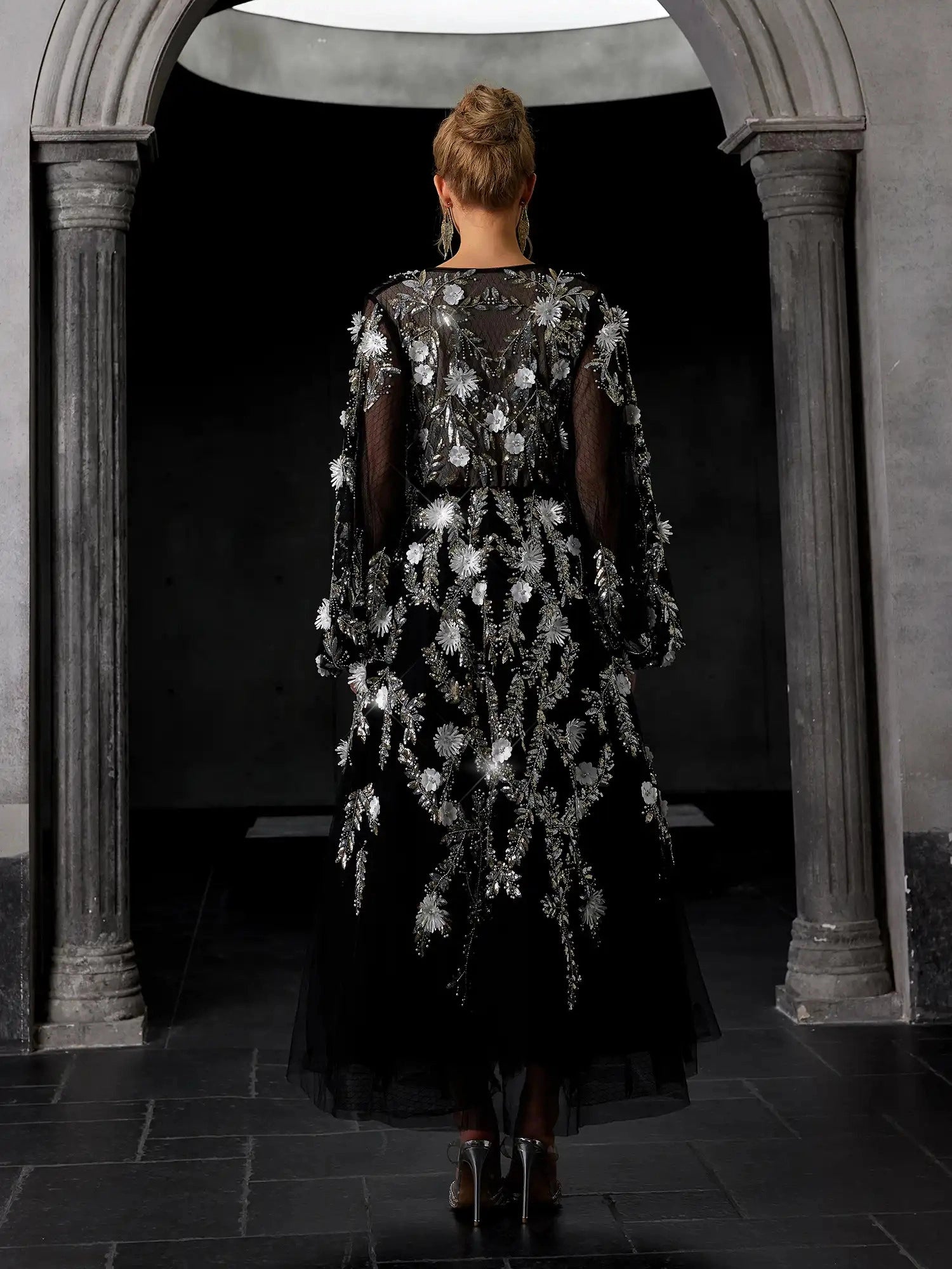 Dusky Floral-Overlaid Tulle Midi Dress|NOOSGOP