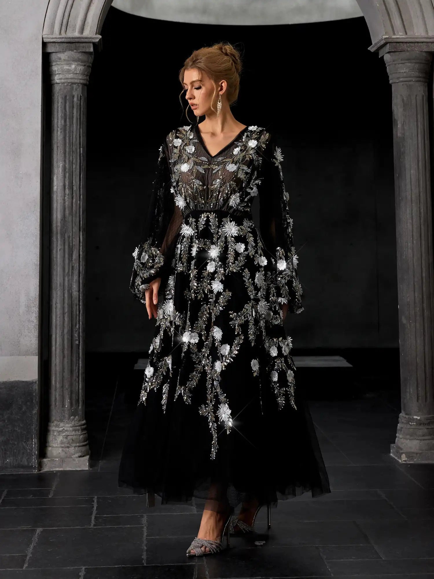 Dusky Floral-Overlaid Tulle Midi Dress|NOOSGOP