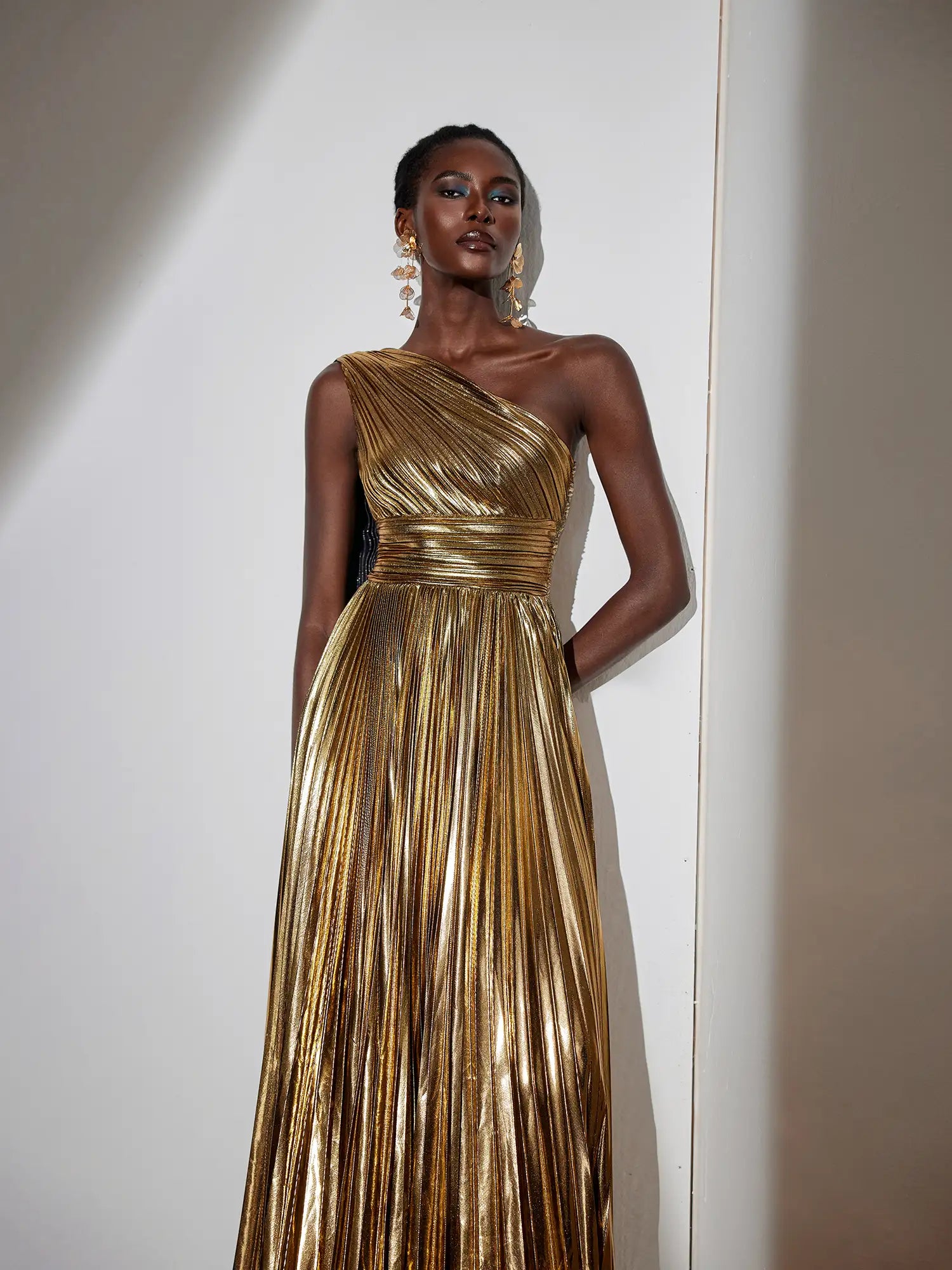 Glamorous Cape Shoulder Ruched Maxi Dress|NOOSGOP