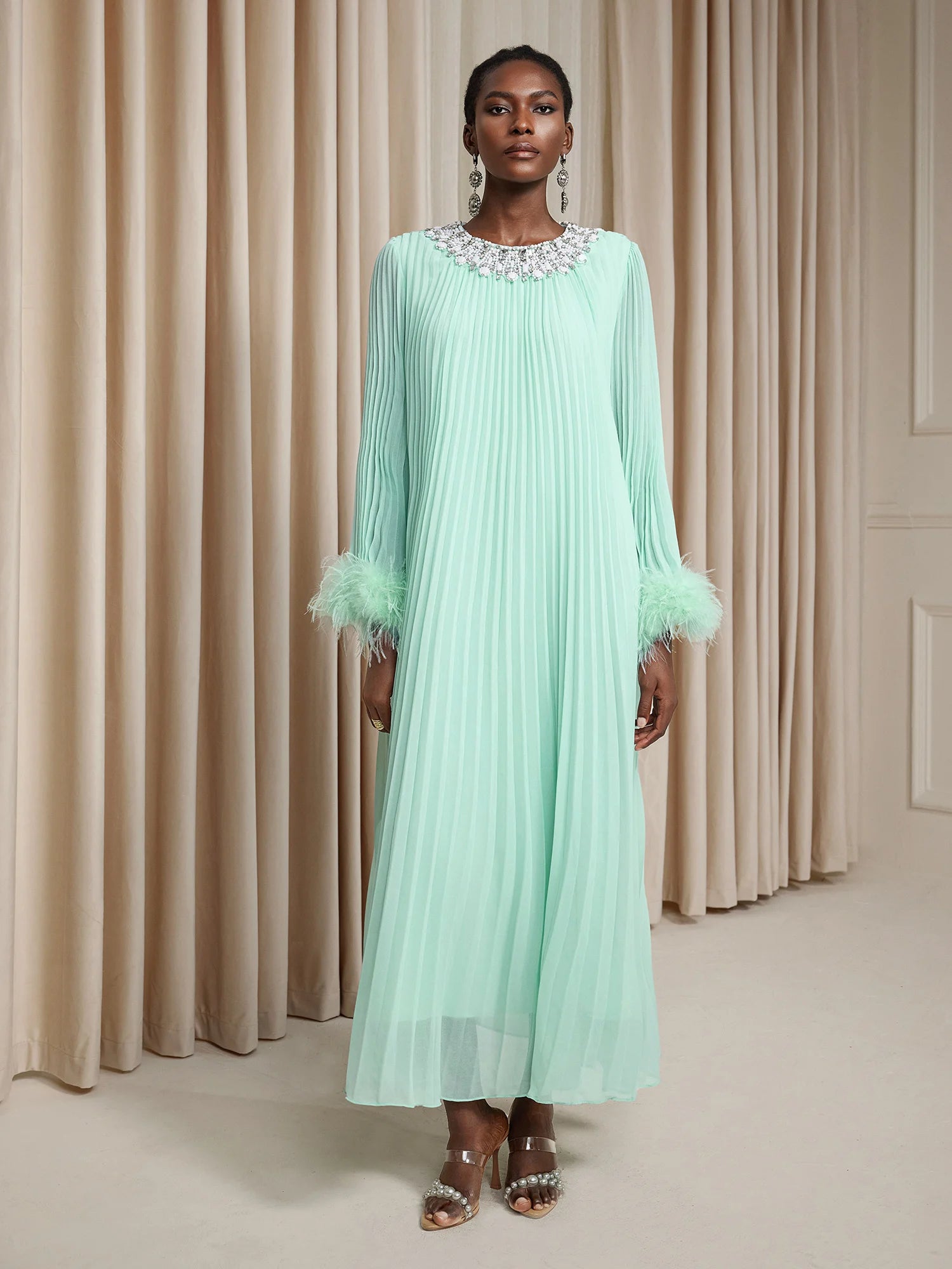 Green Ruched Round Neck Plush Sleeve Maxi Dress|NOOSGOP