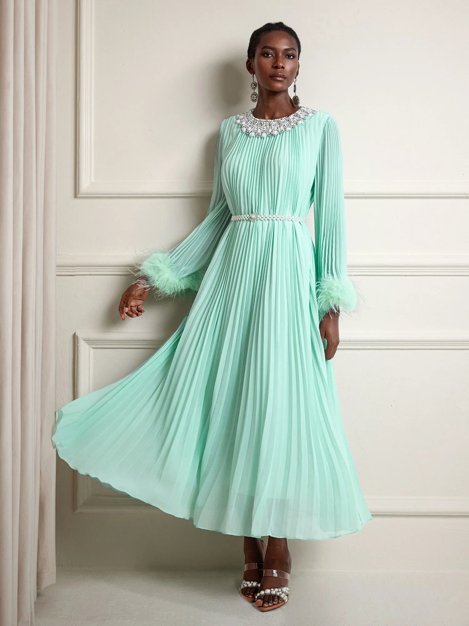 Green Ruched Round Neck Plush Sleeve Maxi Dress|NOOSGOP