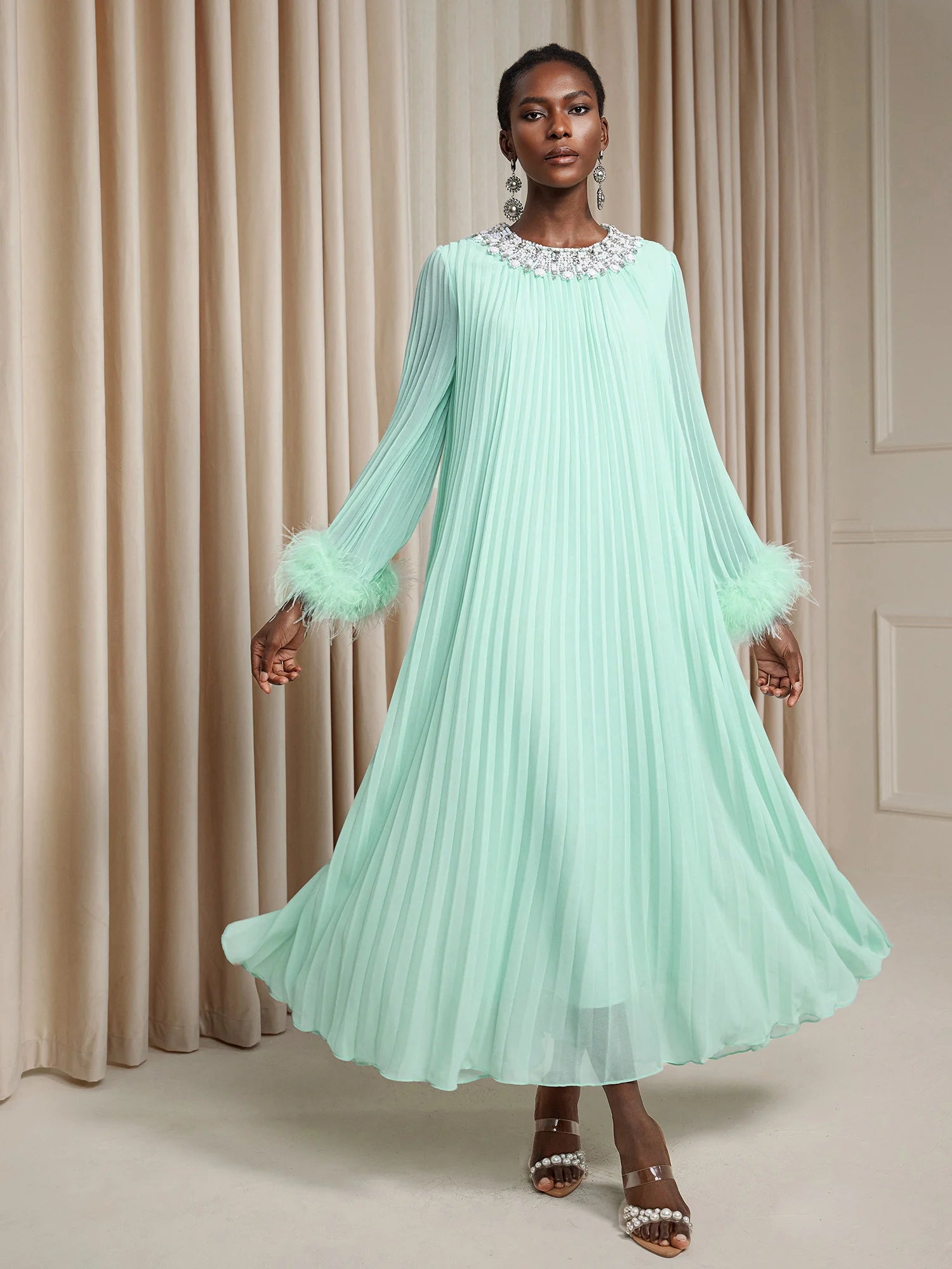 Green Ruched Round Neck Plush Sleeve Maxi Dress|NOOSGOP