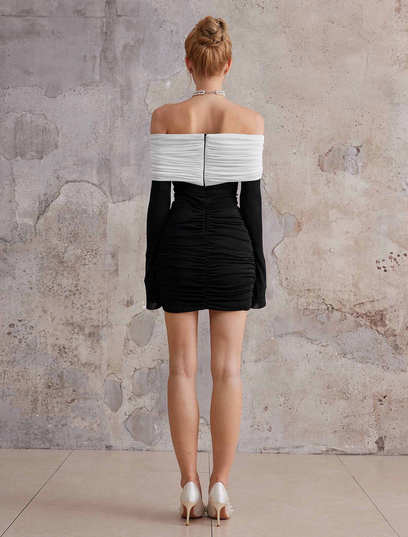 Off-Shoulder Colorblock Mini Ruffle Dress|NOOSGOP