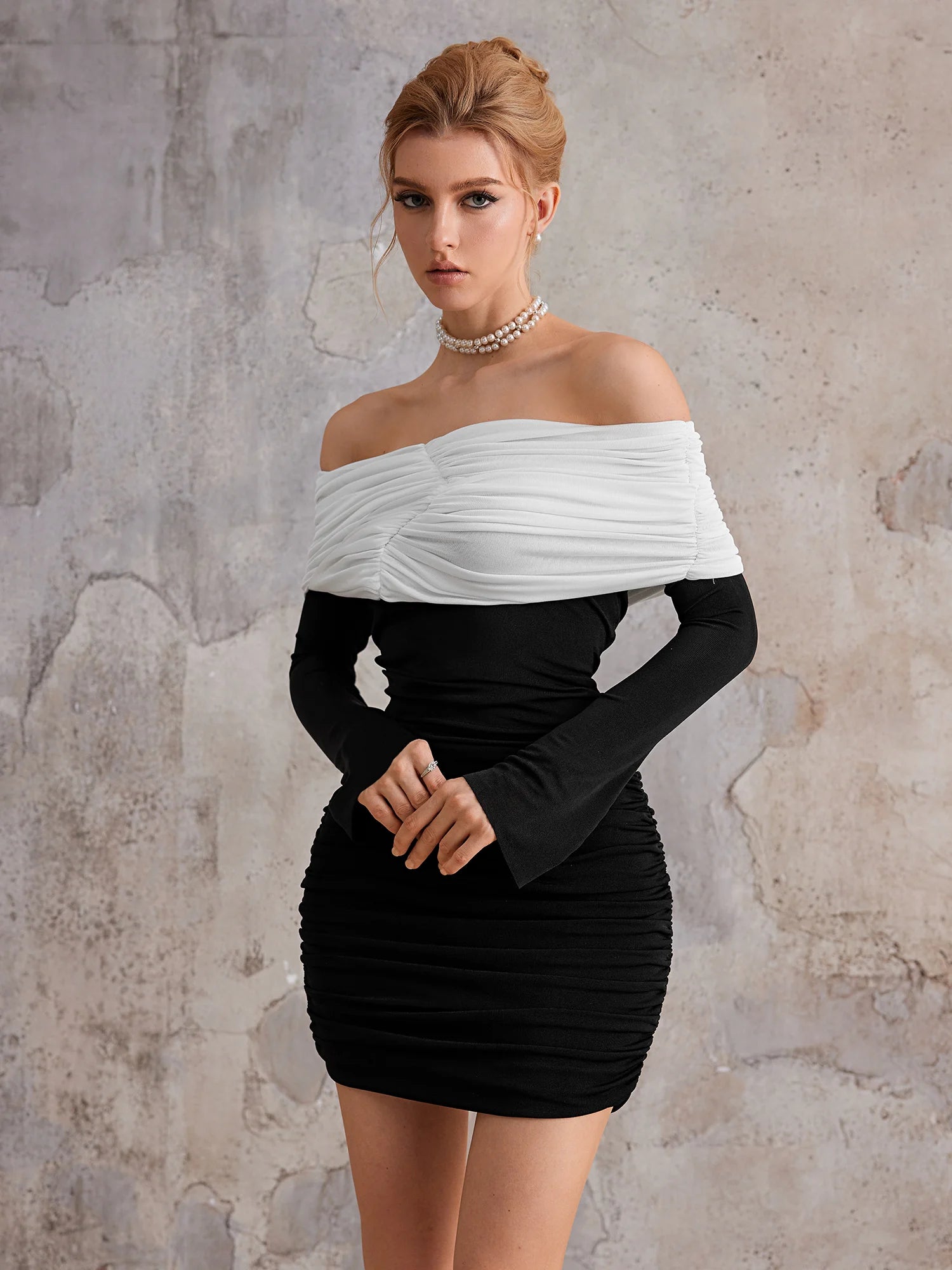 Off-Shoulder Colorblock Mini Ruffle Dress|NOOSGOP