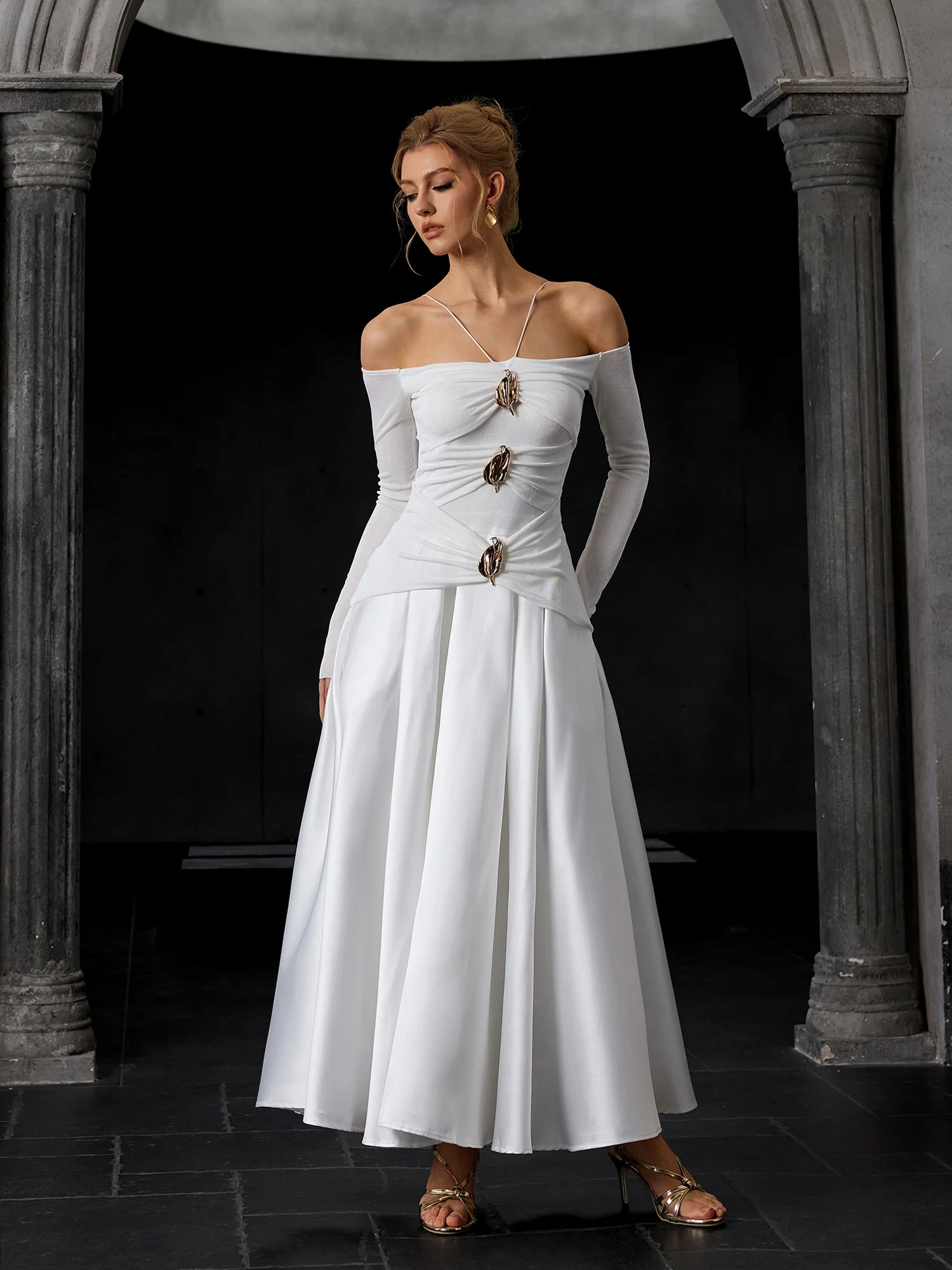 Off-Shoulder Metal-Accent Maxi Dress|NOOSGOP