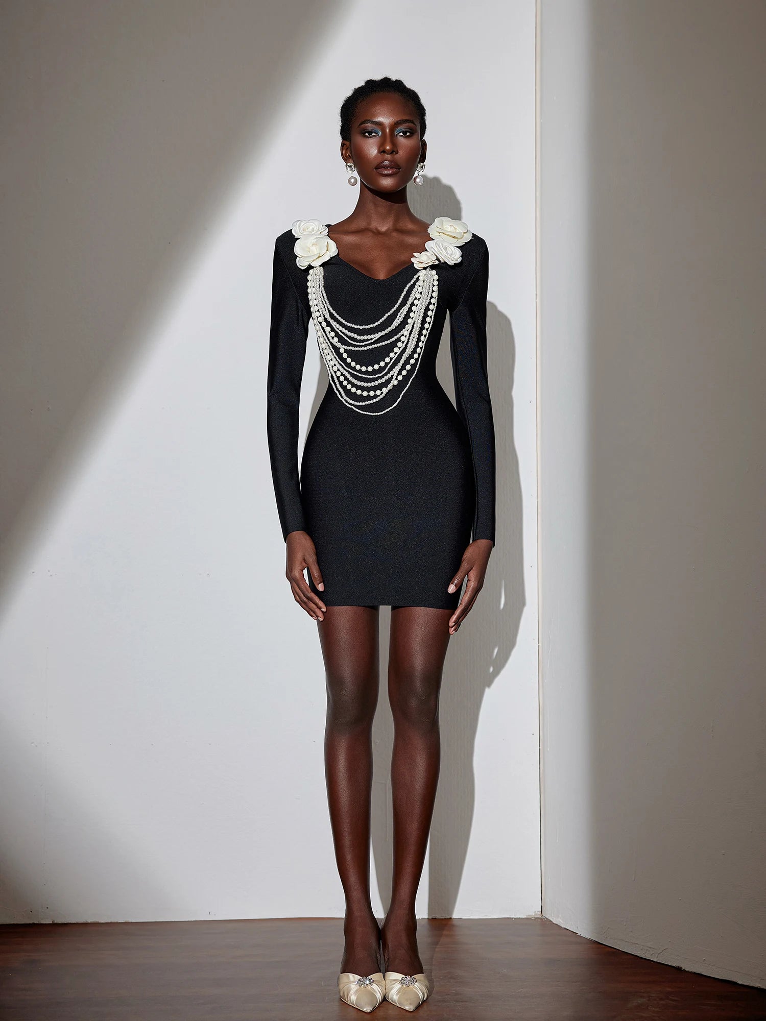 Pearl Chain Floral Bodycon Mini Dress|NOOSGOP