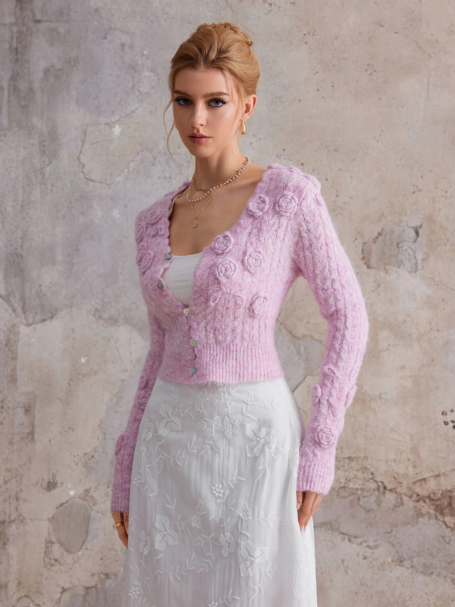 Pink three-dimensional flower V-neck sweater|NOOSGOP