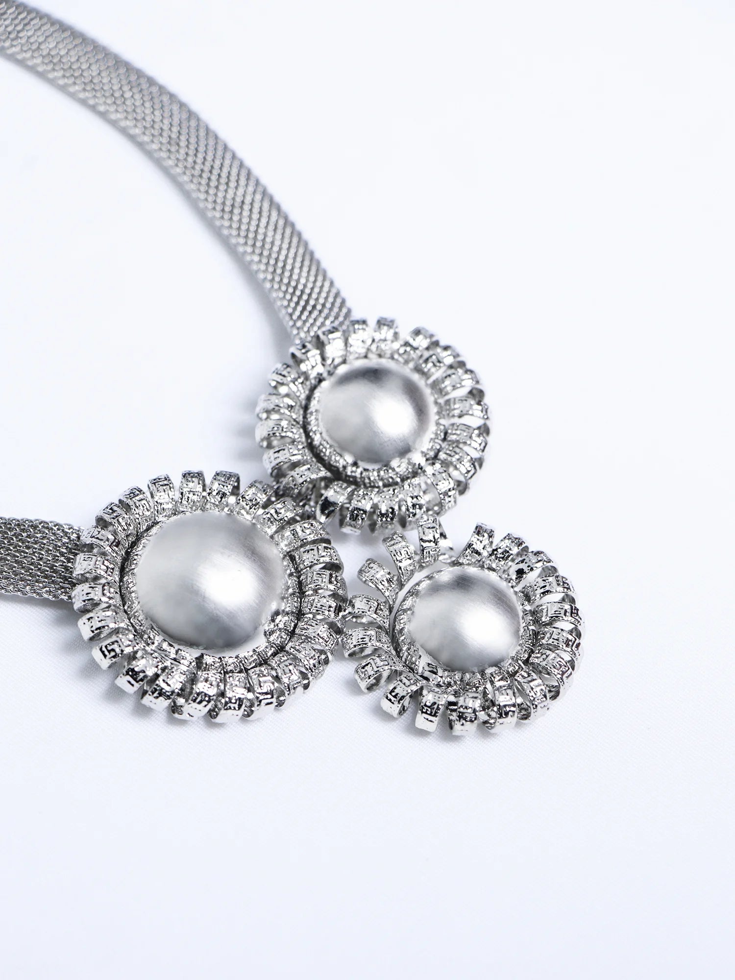 Silver Large Flower Beaded Necklace Earring Set|NOOSGOP