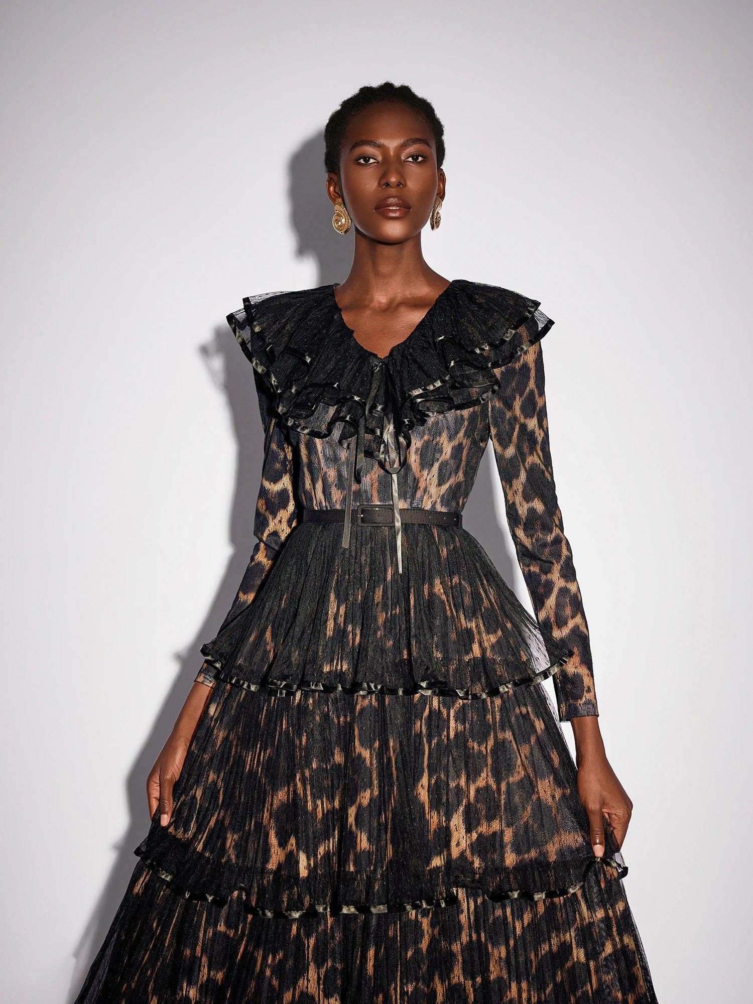 V-Neck Leopard Pleated Mesh Maxi Dress|NOOSGOP