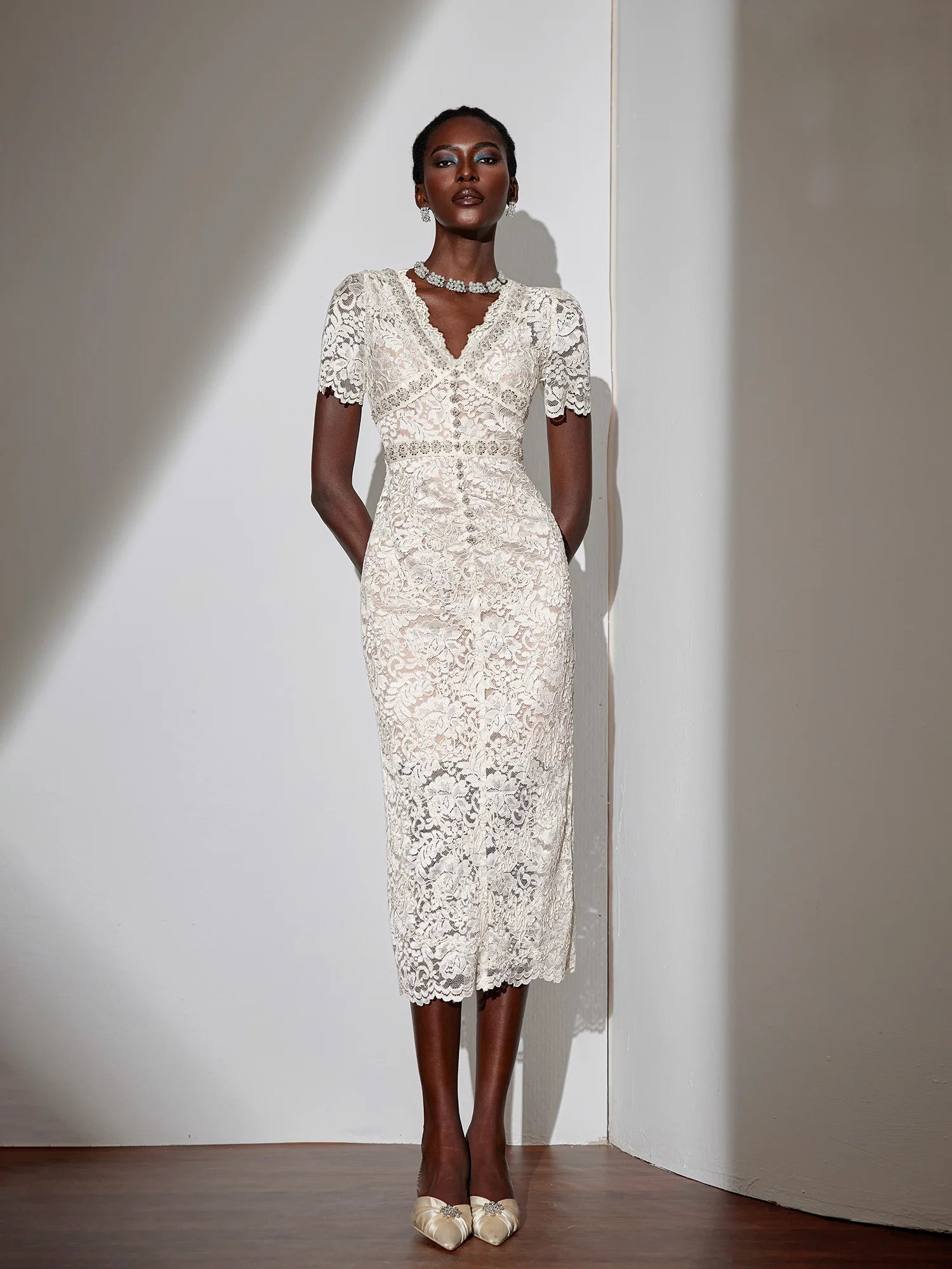 V-Neck Mesh Midi Dress|NOOSGOP