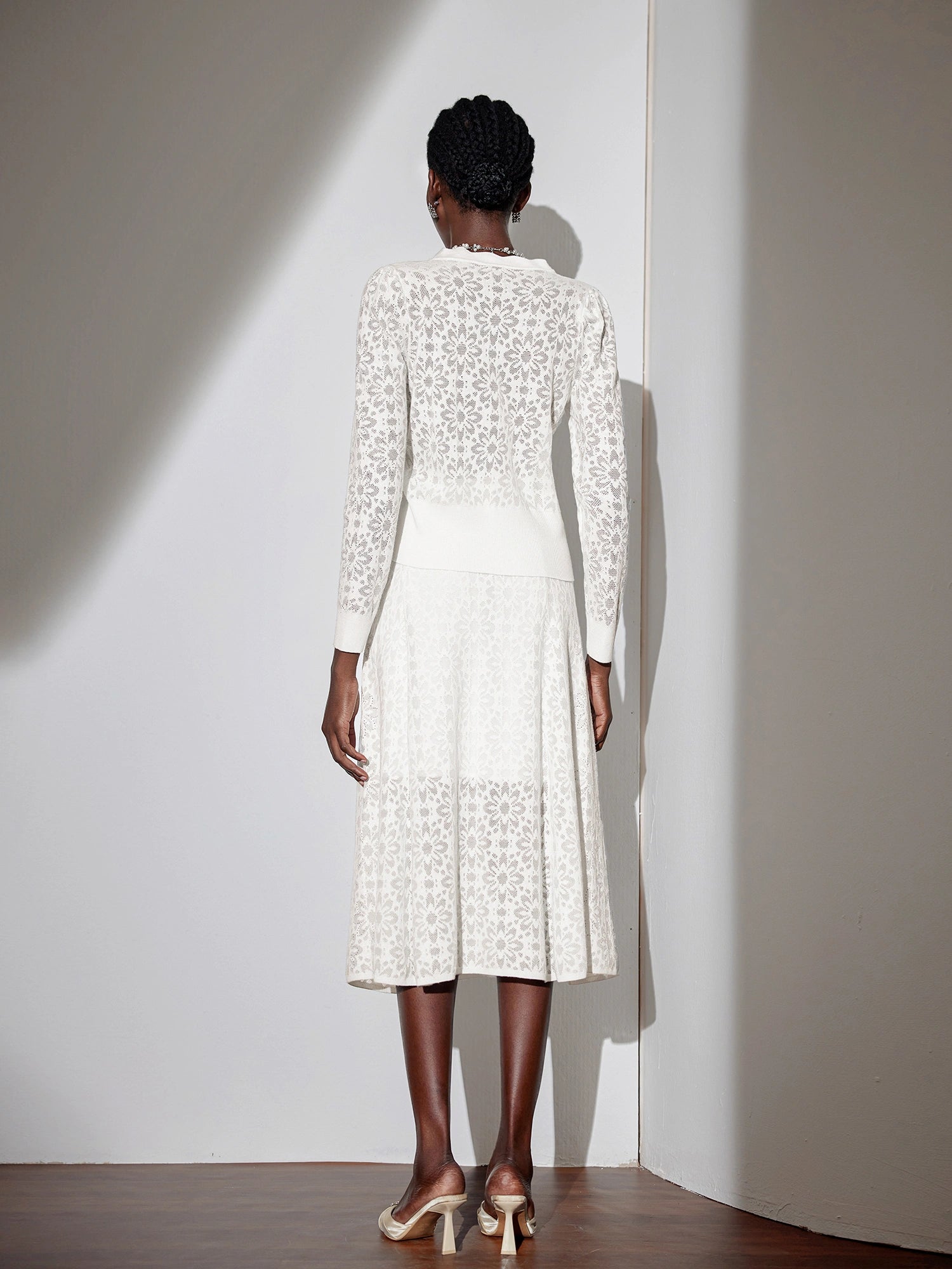 V-Neck Patterned Mesh Two-Piece Set|NOOSGOP