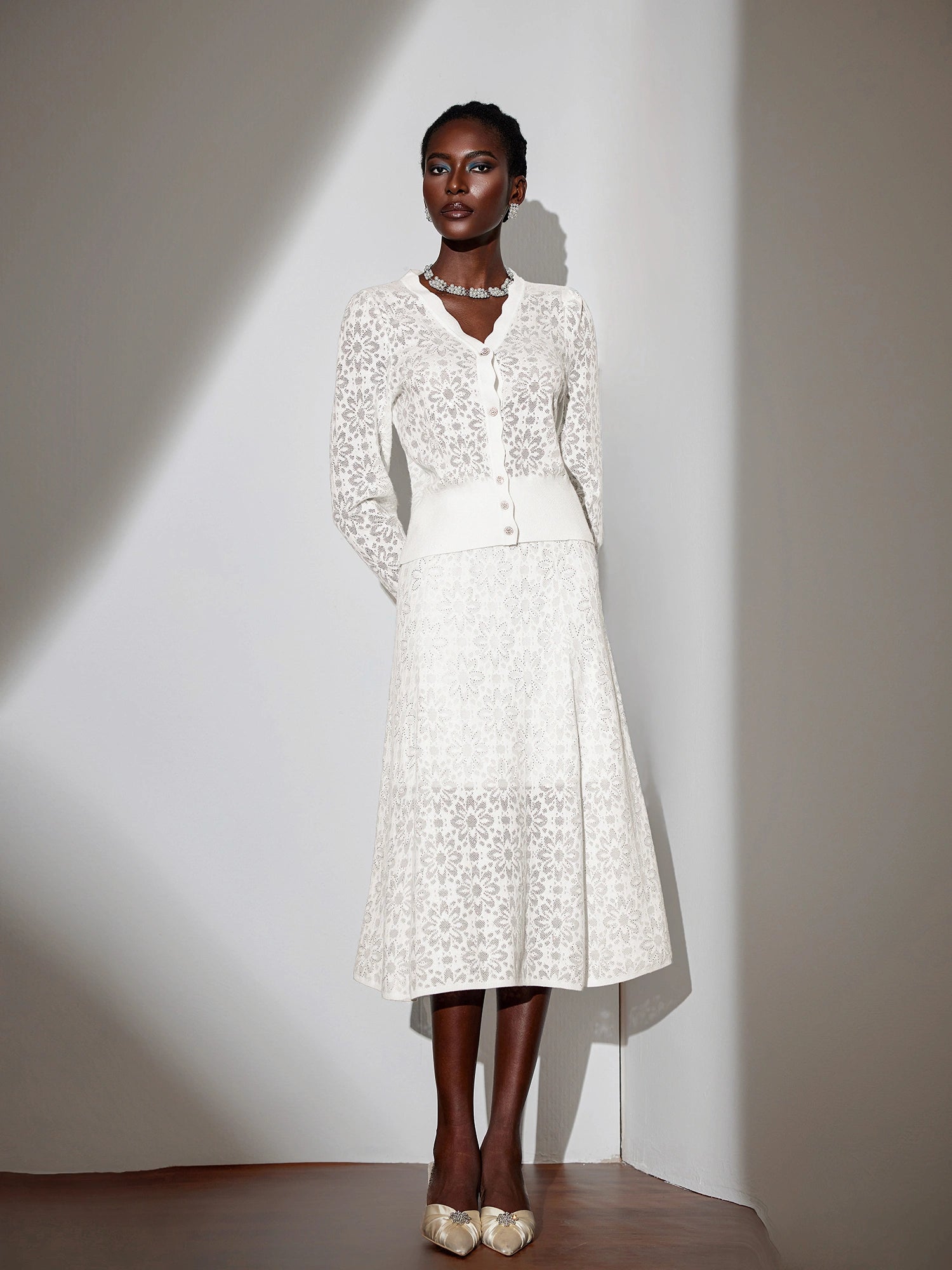 V-Neck Patterned Mesh Two-Piece Set|NOOSGOP