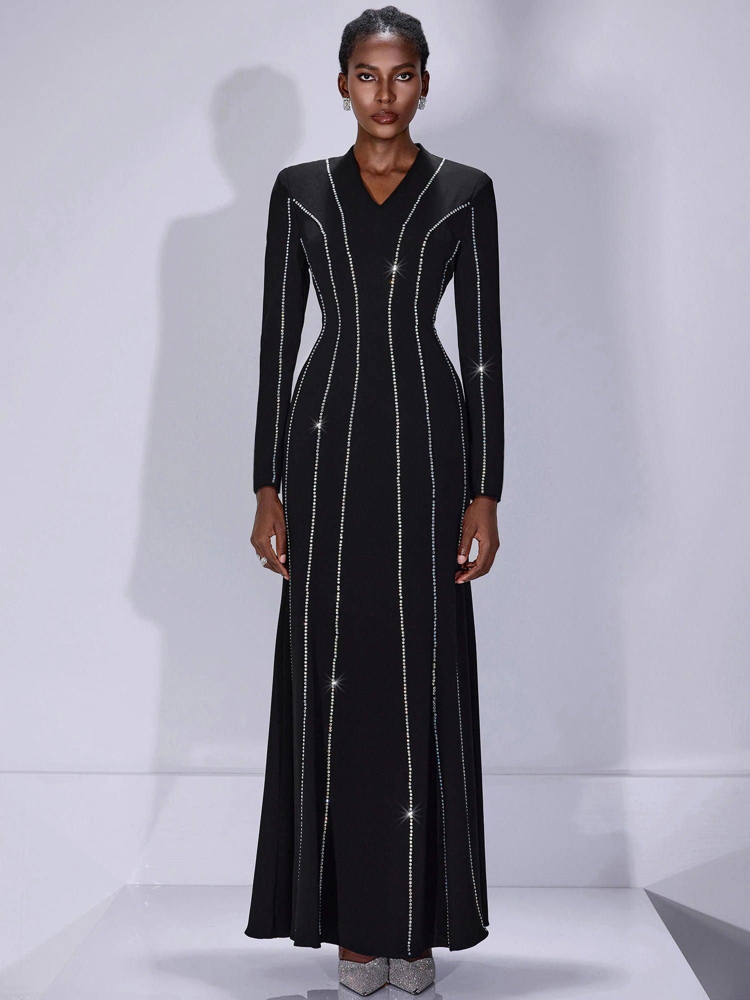 V-Neck Slim Fit Maxi Dress|NOOSGOP