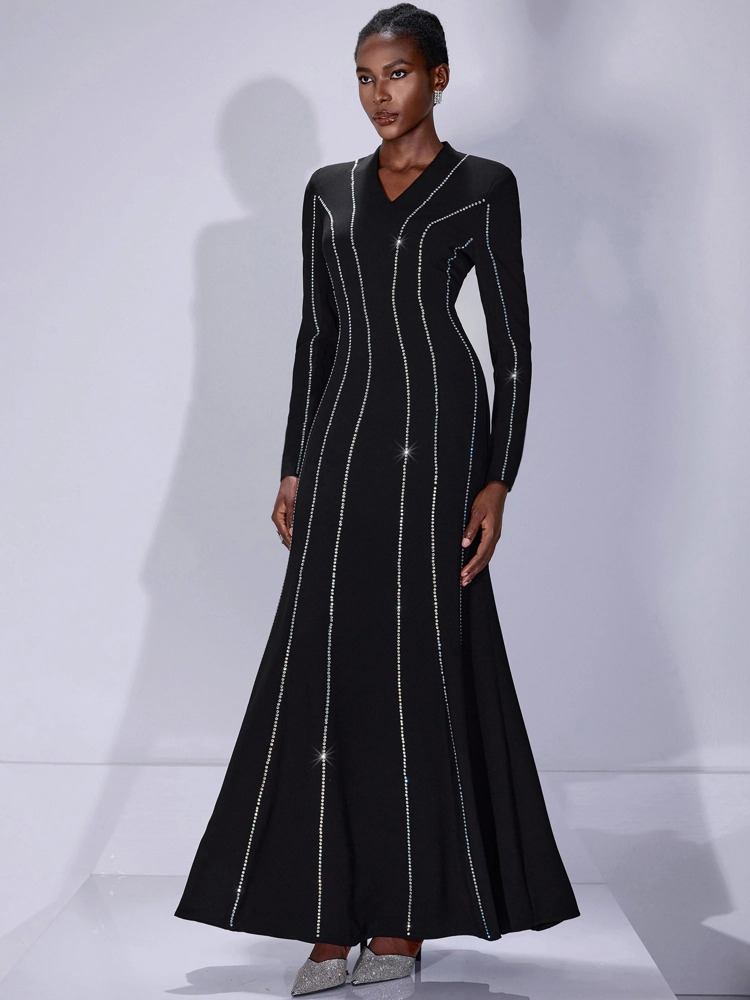 V-Neck Slim Fit Maxi Dress|NOOSGOP