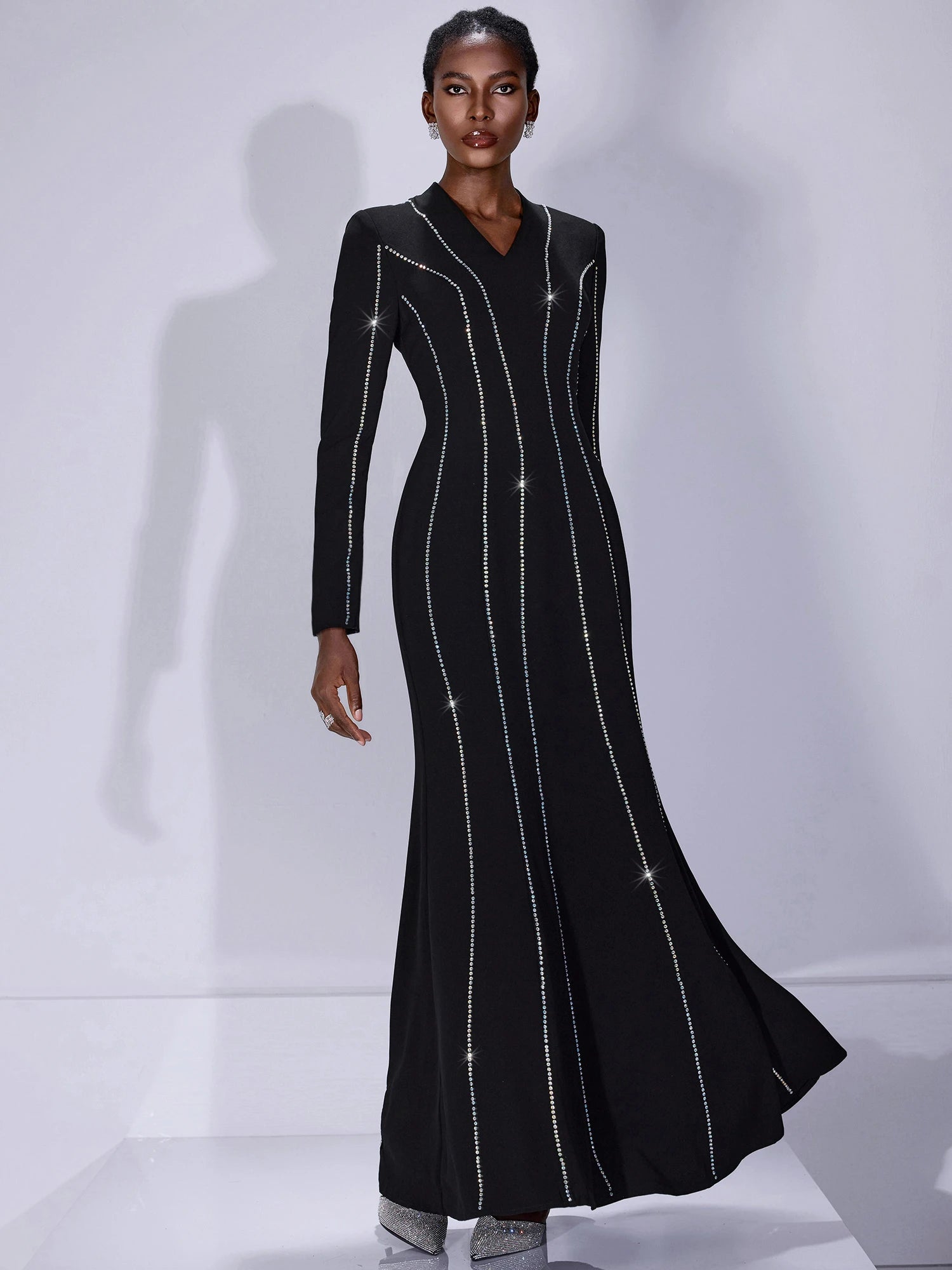 V-Neck Slim Fit Maxi Dress|NOOSGOP