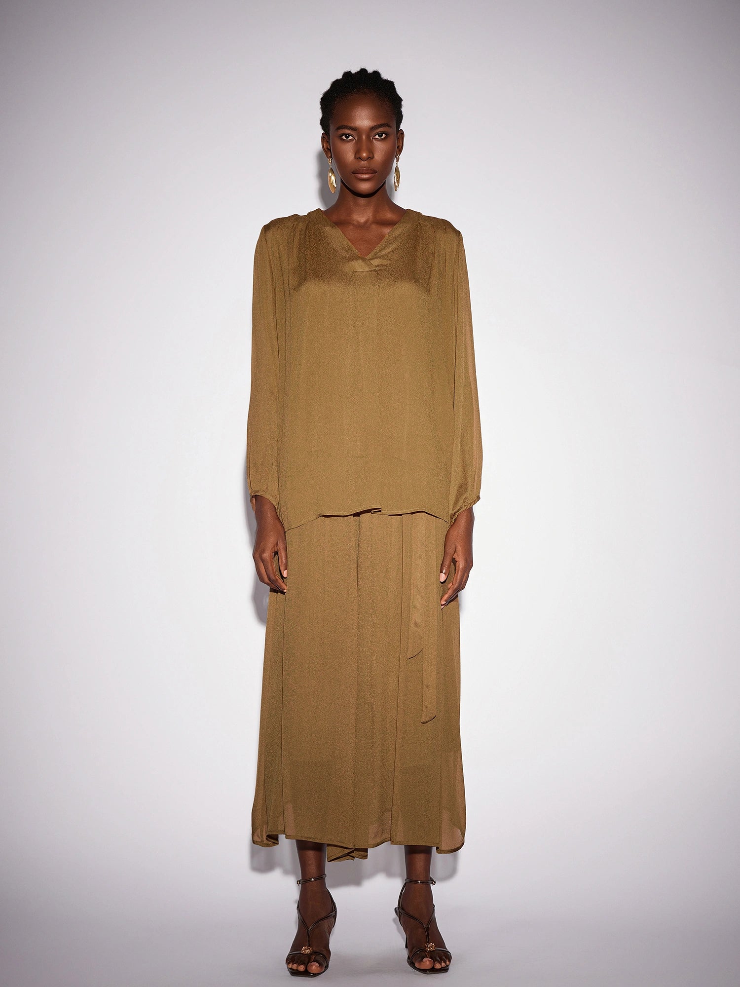 Vintage Brown V-Neck Mesh Two-Piece Set|NOOSGOP