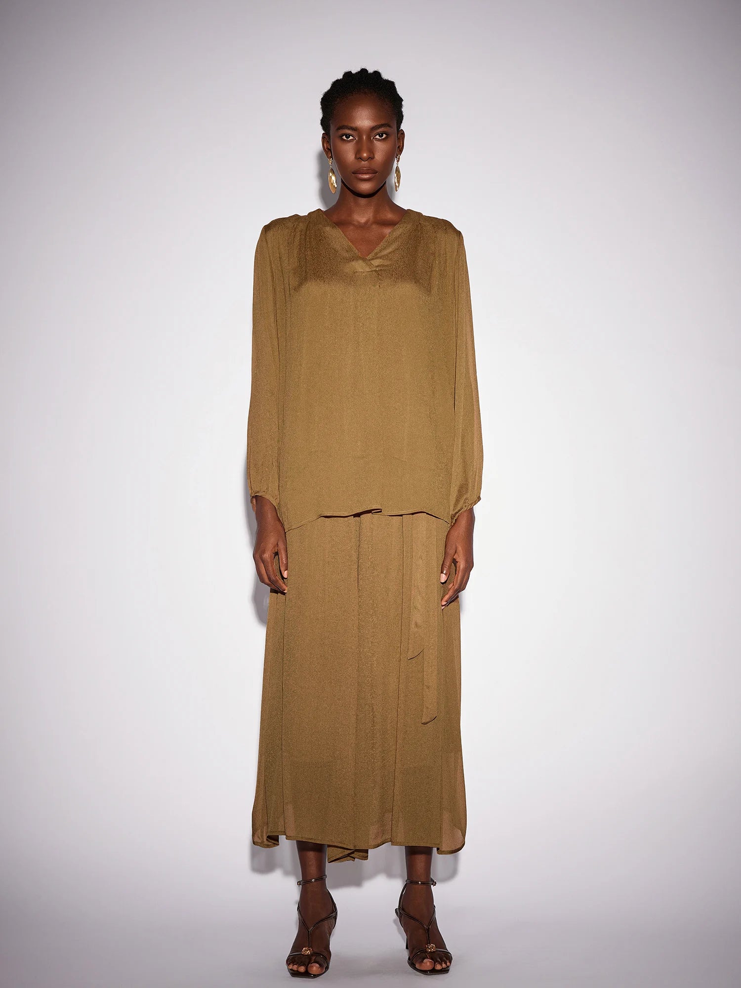 Vintage Brown V-Neck Mesh Two-Piece Set|NOOSGOP