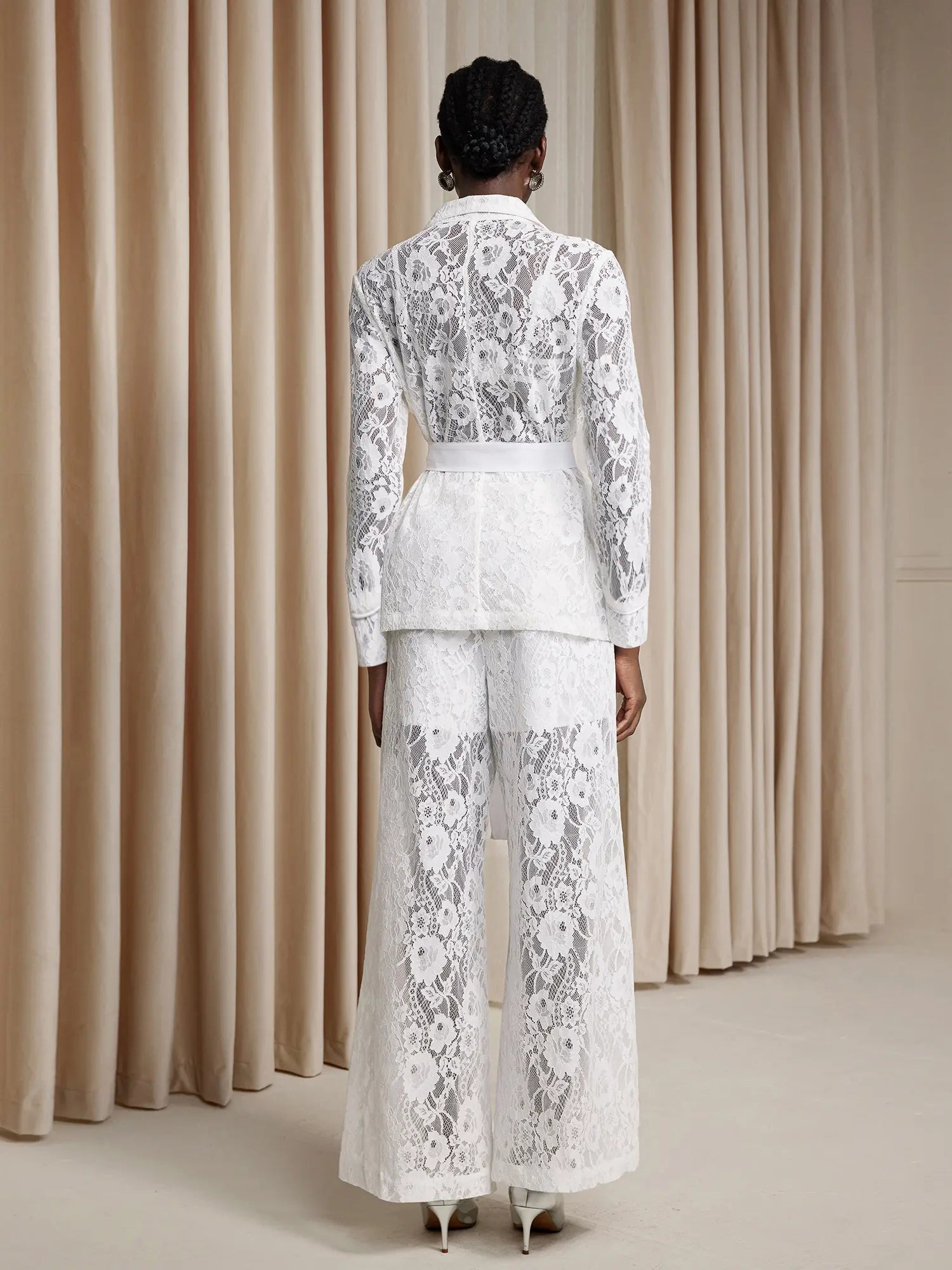 White Floral Sheer Lace-Up Two-Piece Set|NOOSGOP