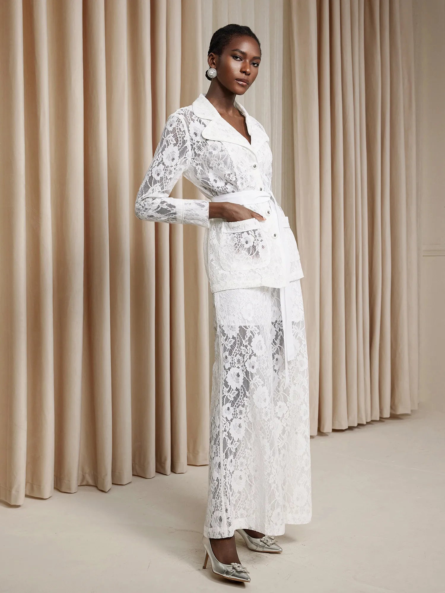 White Floral Sheer Lace-Up Two-Piece Set|NOOSGOP