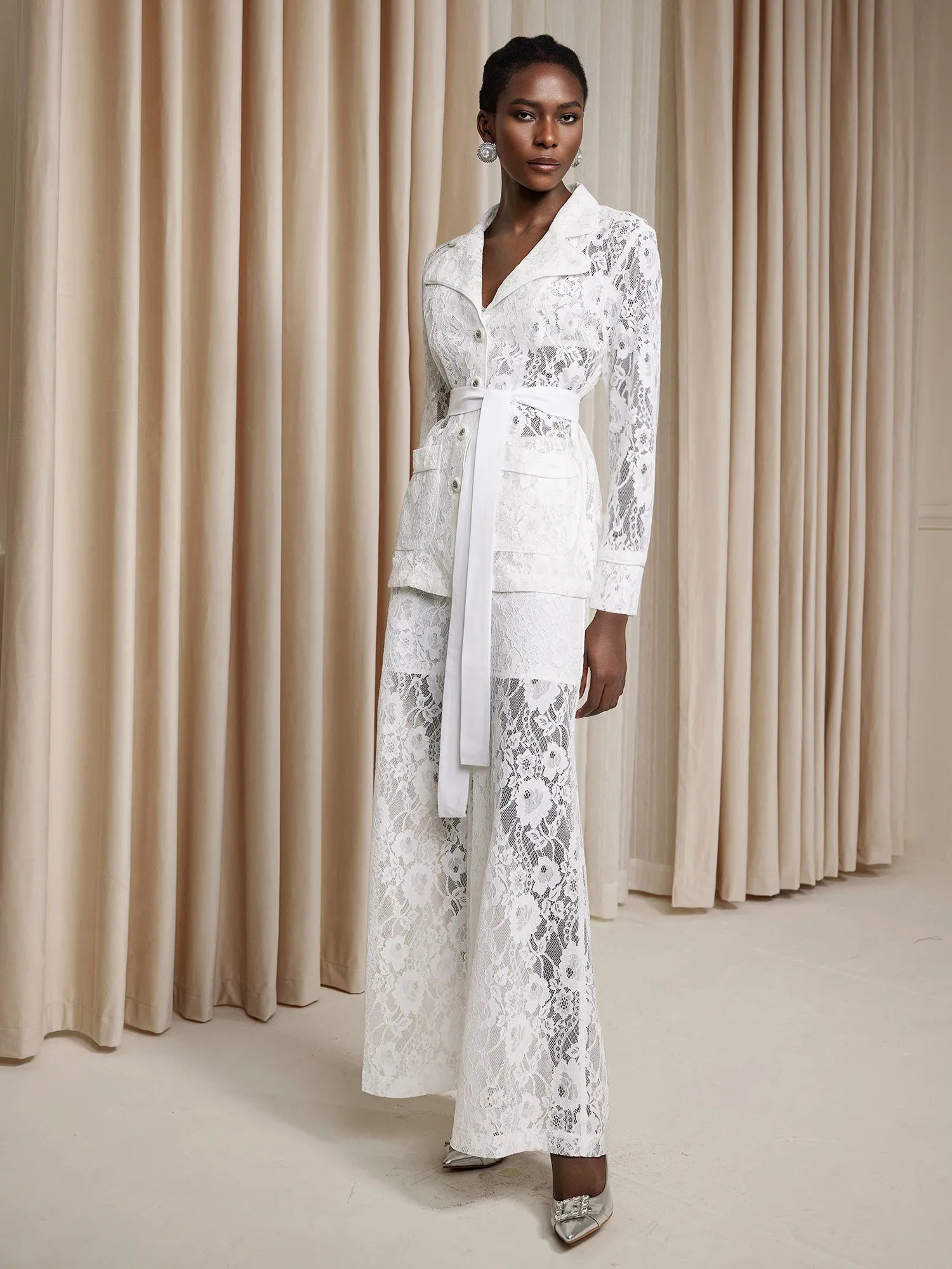 White Floral Sheer Lace-Up Two-Piece Set|NOOSGOP