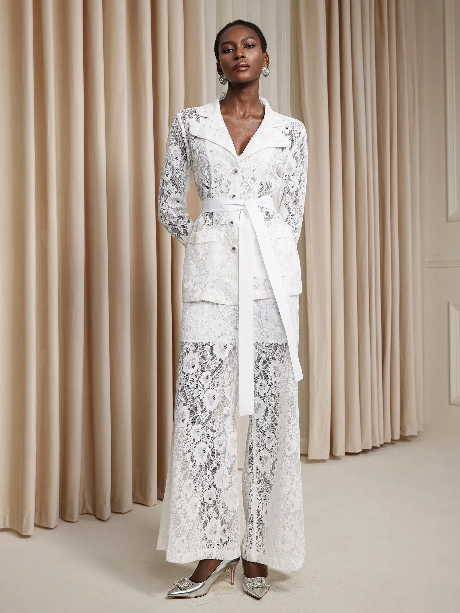 White Floral Sheer Lace-Up Two-Piece Set|NOOSGOP