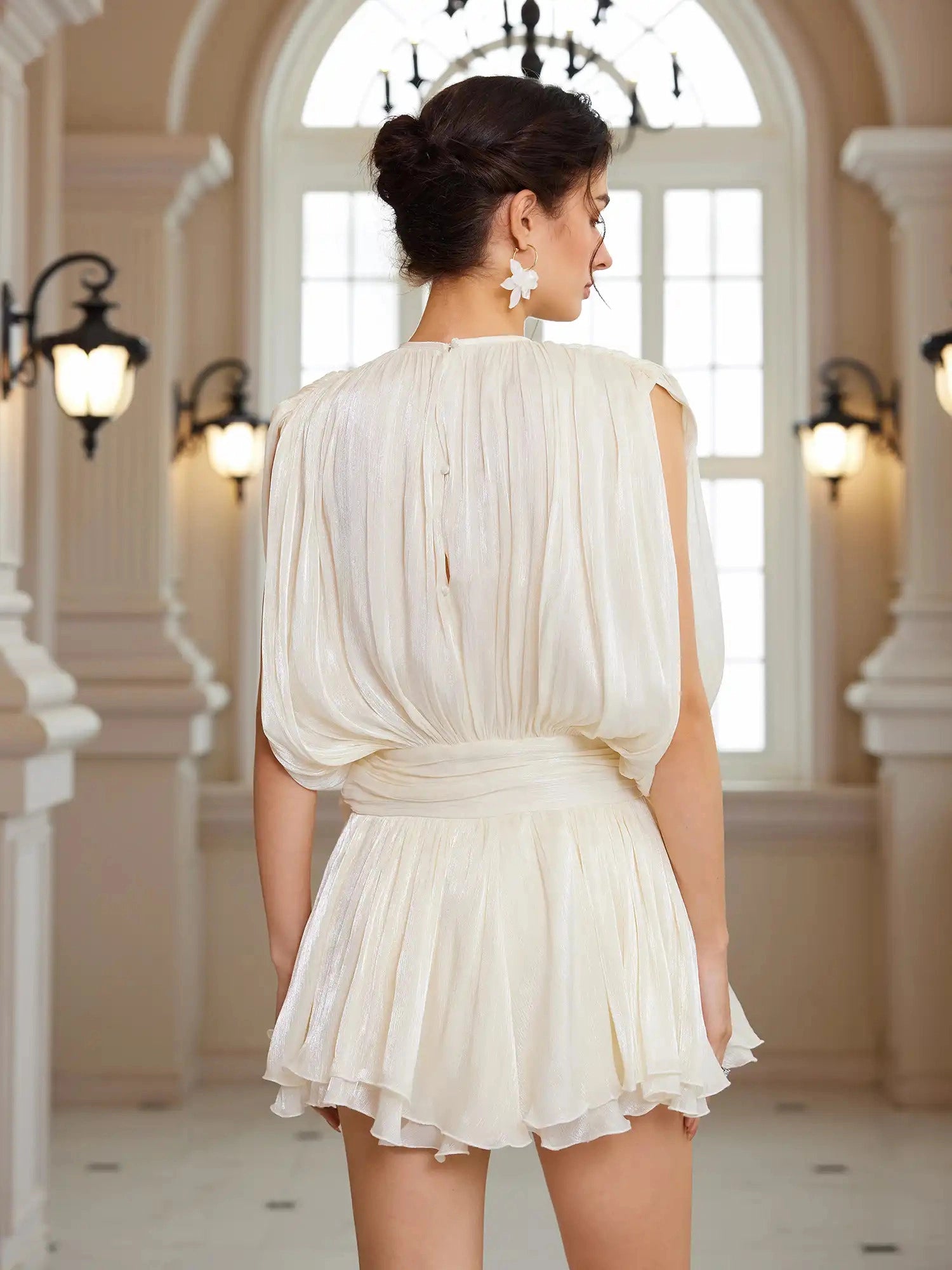 White Sleeveless Mini Dress with Shorts|NOOSGOP