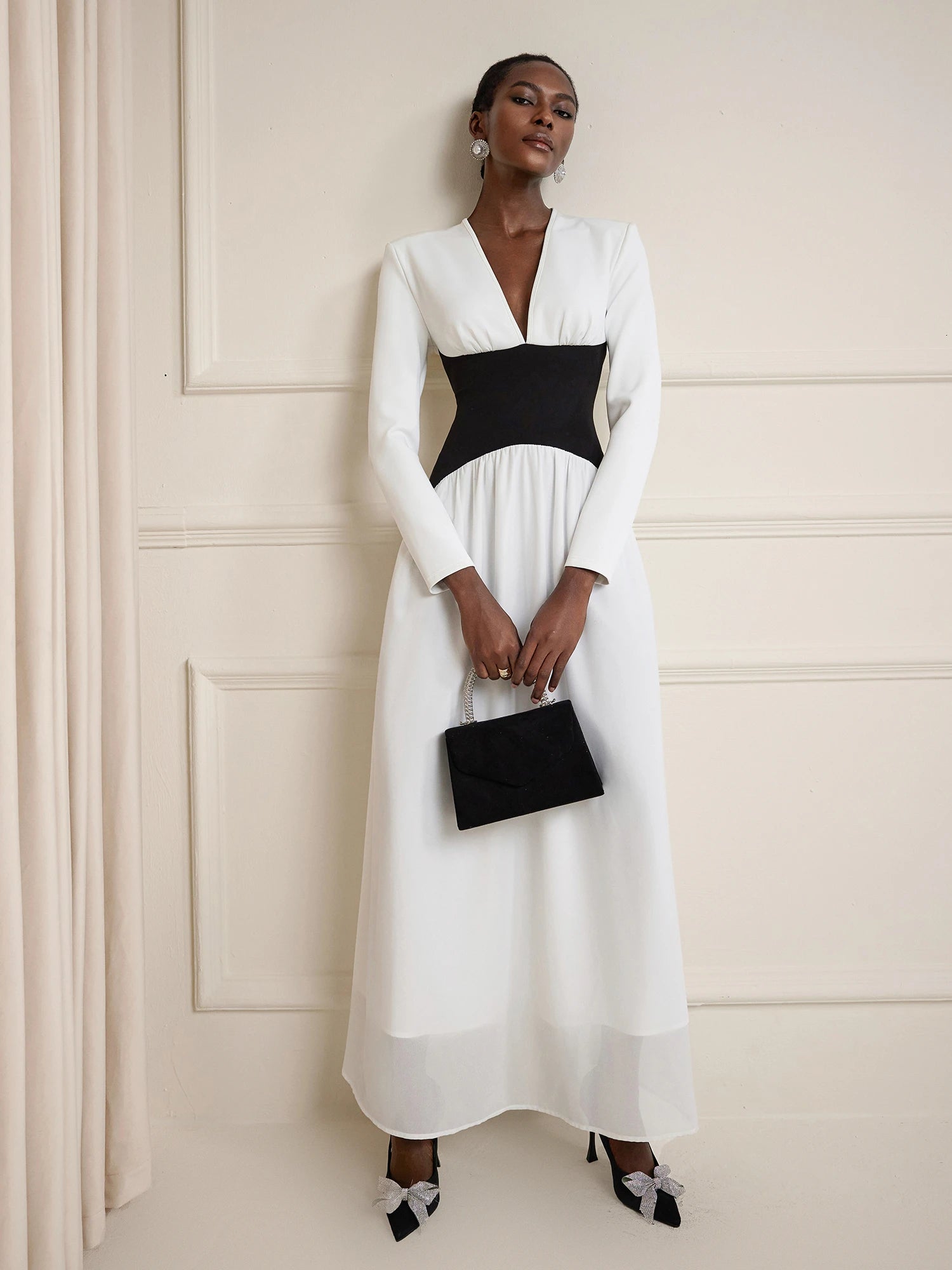 White V-Neck High-Waist Maxi Dress|NOOSGOP