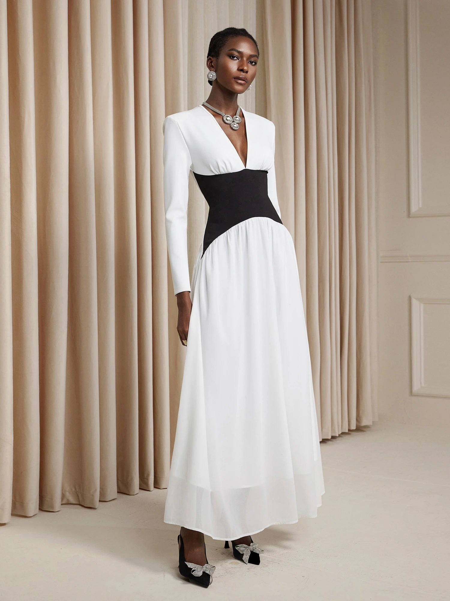 White V-Neck High-Waist Maxi Dress|NOOSGOP