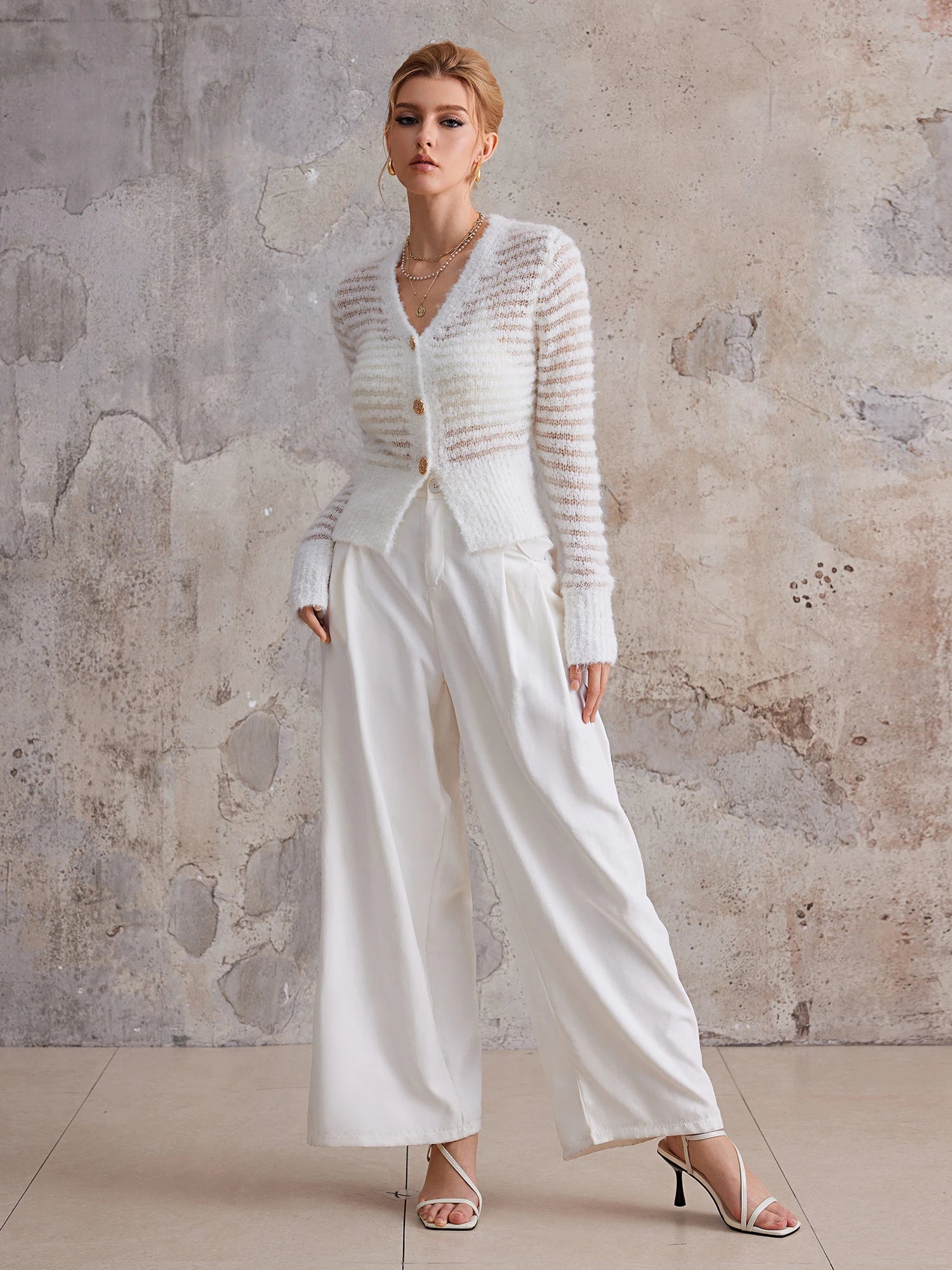 White pleated sweater|NOOSGOP
