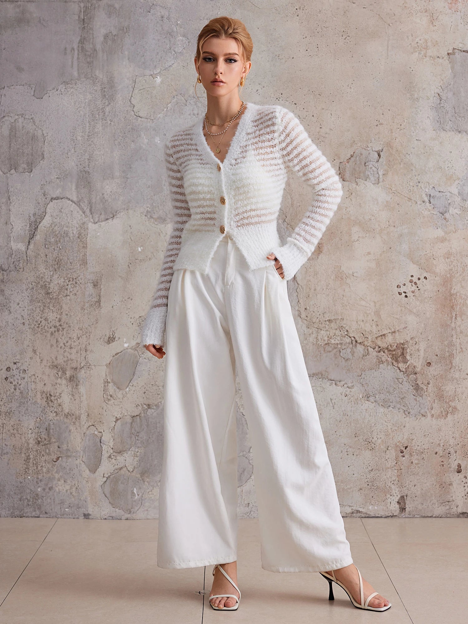 White pleated sweater|NOOSGOP