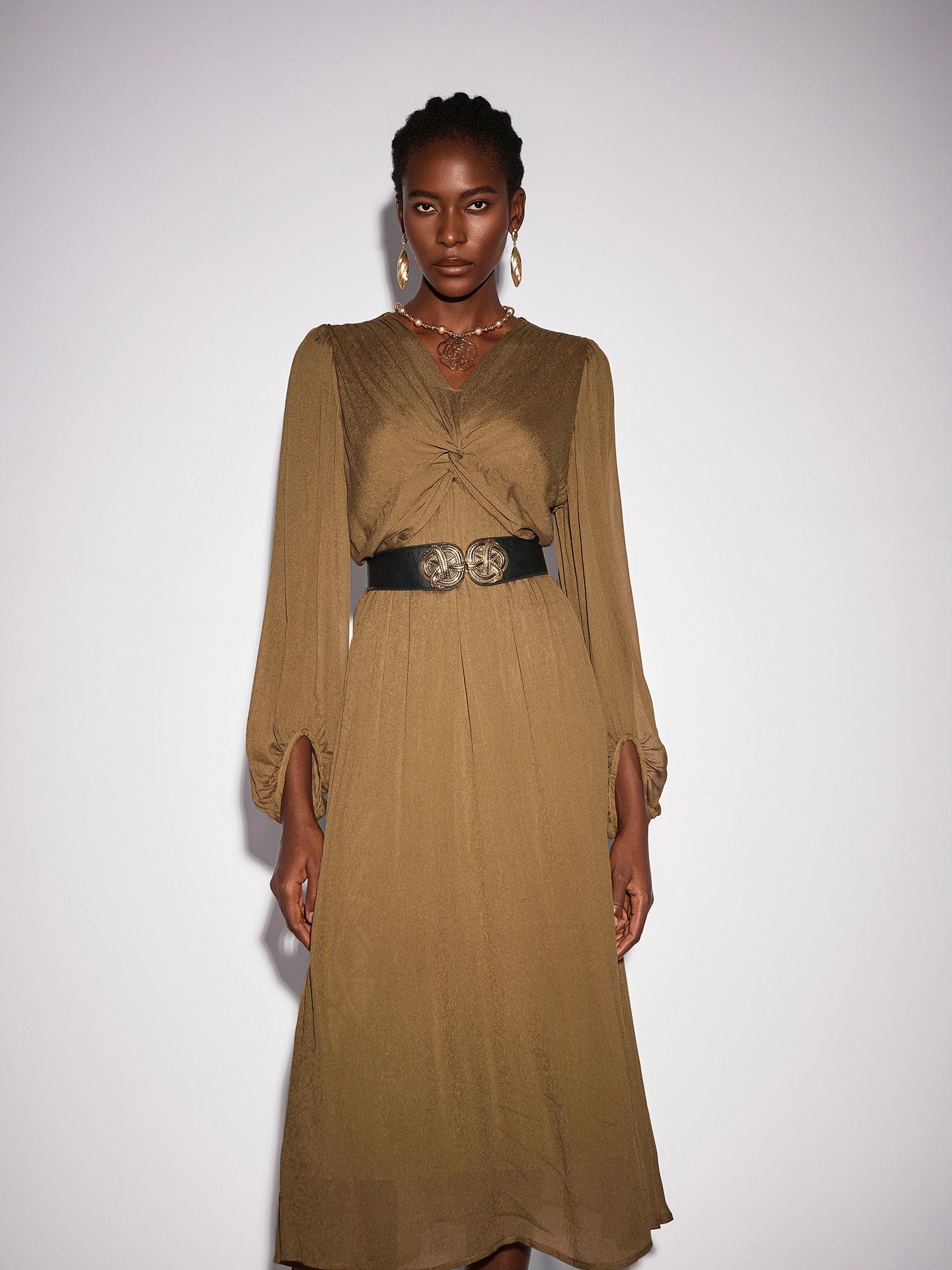 Front Tie Neck Brown Pleated Midi Dress|NOOSGOP