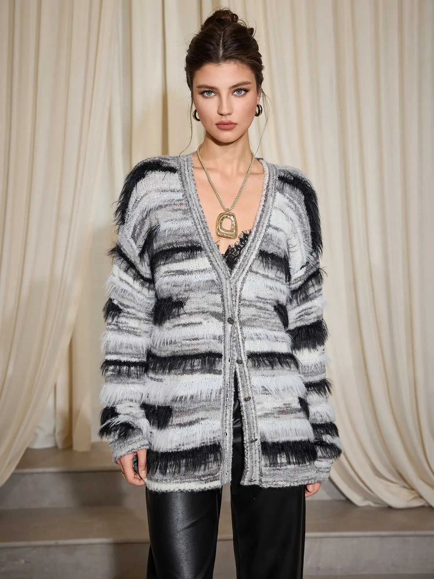 Soft Striped V-Neck Cardigan|NOOSGOP